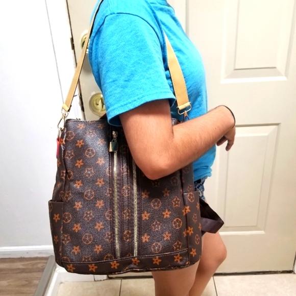 Cute BACKPACK/ SHOULDER BAG - Picture 2 of 8